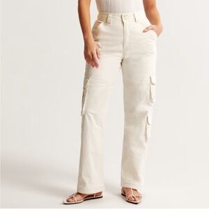 Abercrombie & Fitch Off-White Cargo Pants